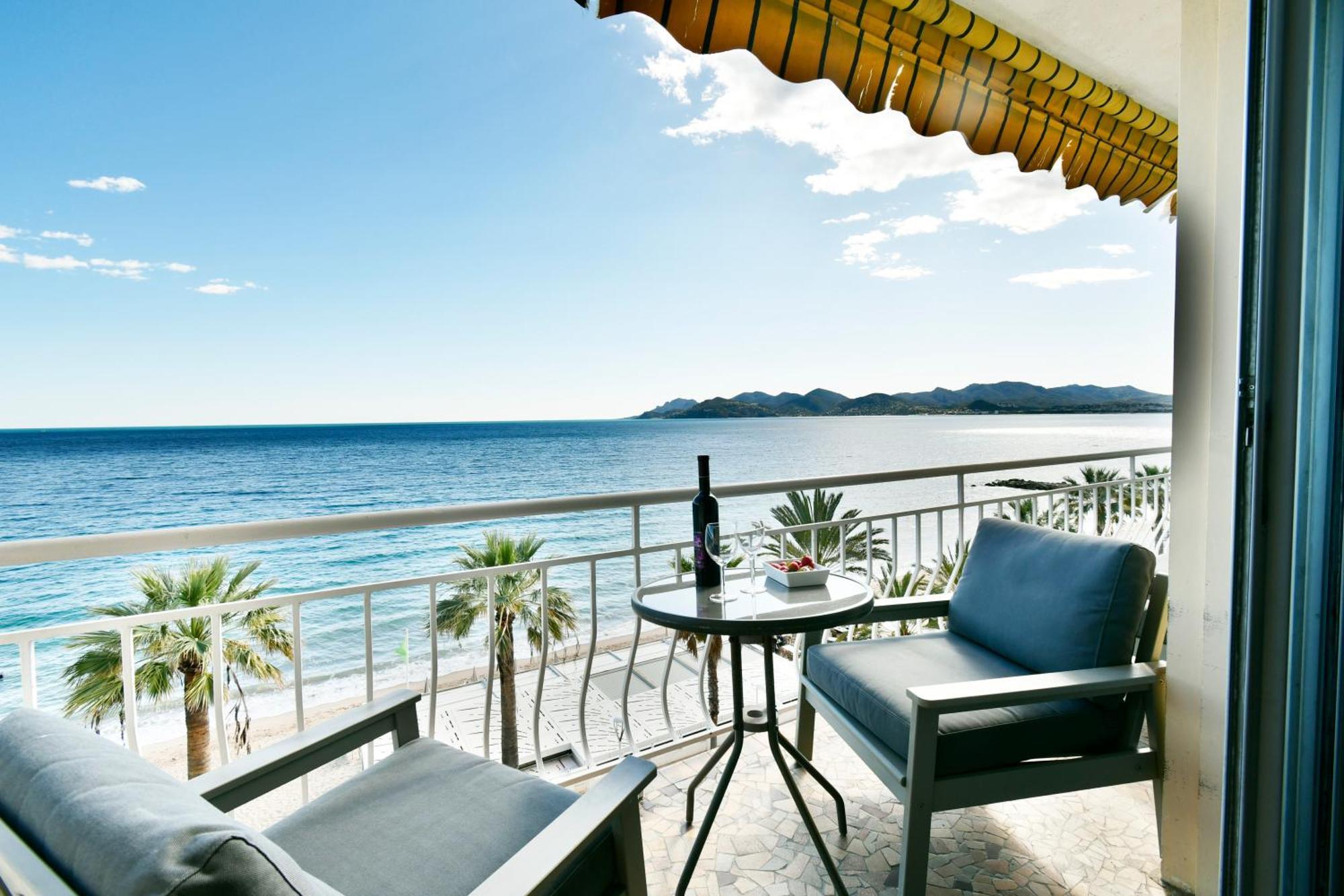 Plage Du Midi- Vue Sur Mer Standing Presta Cannes Exterior photo